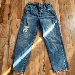 Hollister Ultra High Rise Vintage straight jeans 7 short